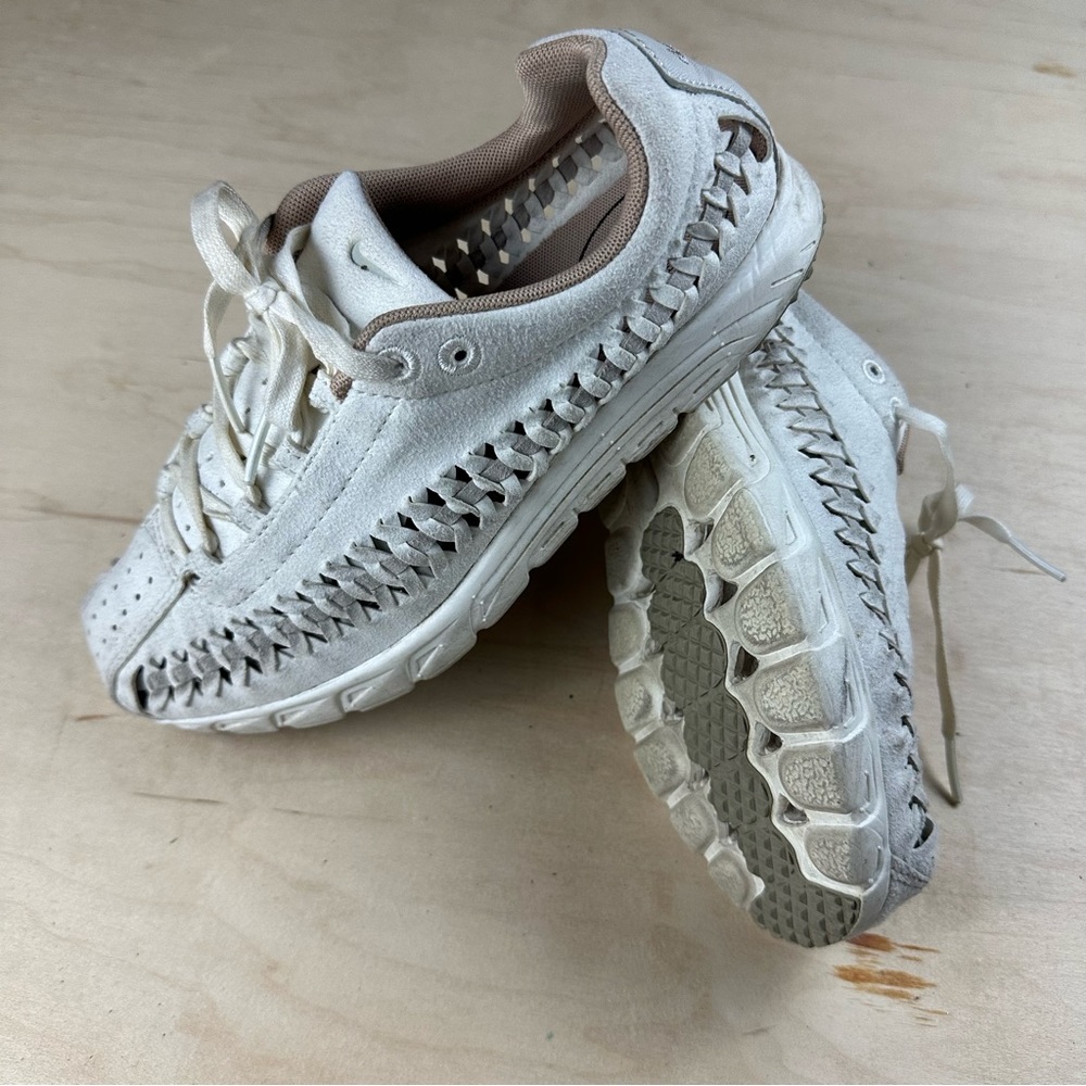 Nike mayfly running sneaker